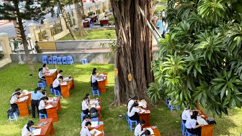 Cuộc thi diễn ra tại Công viên, Nhà lưu niệm Anh hùng Lực lượng vũ trang nhân dân, Liệt sĩ Võ Thị Sáu.