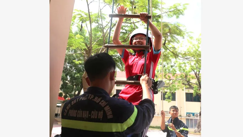 Thoát chết nhờ kỹ năng thoát nạn