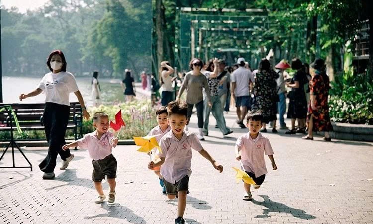 北部及全国多地天气持续晴朗，适宜户外活动。