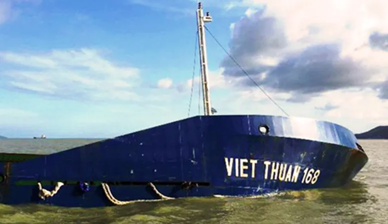 Một tàu hàng bị chìm tại vùng biển Quy Nhơn