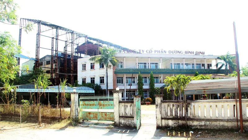 Ông chủ BISUCO “tẩu thoát”, hàng trăm công nhân kêu cứu đến tòa án