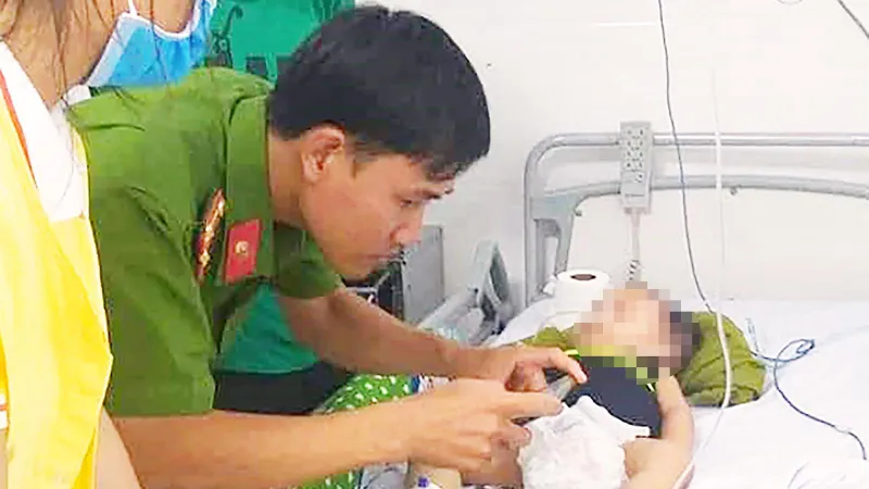 Bé trai 15 tháng tuổi tử vong bất thường ở nhà trẻ tự phát