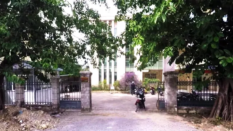 Trộm viếng chi cục thuế, rinh máy tính