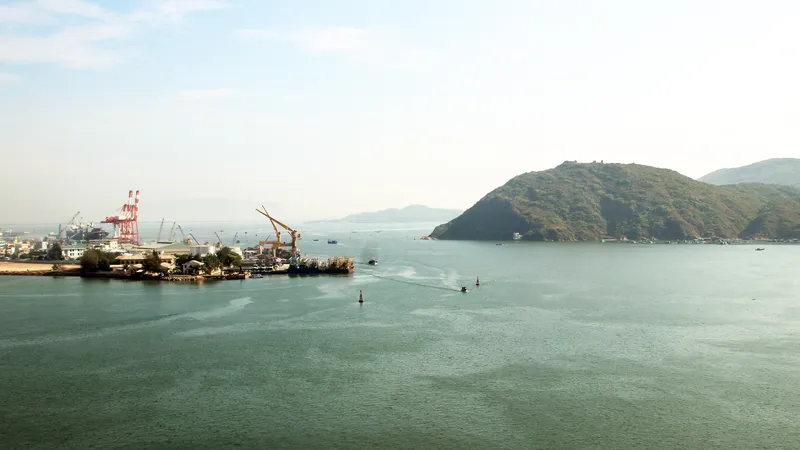 Tận dụng khoảng 300.000m³ vật chất nạo vét san lấp dự án biệt thự đầm Thị Nại