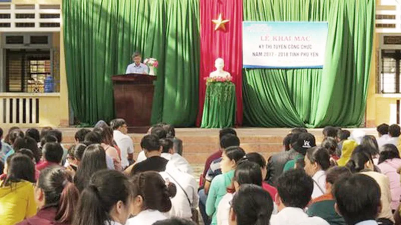 Vụ lộ đề thi, thêm 2 cán bộ Sở Nội vụ Phú Yên bị bắt