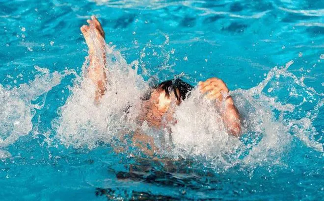 3 học sinh chết đuối khi tắm sông Trà Khúc