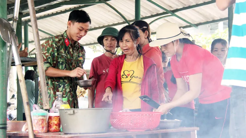 Nghĩa tình quân dân nơi thủy điện Rào Trăng 3