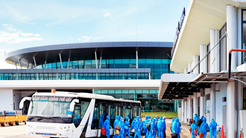 Bình Định tạm dừng tiếp nhận người dân tự ý, tự phát về quê