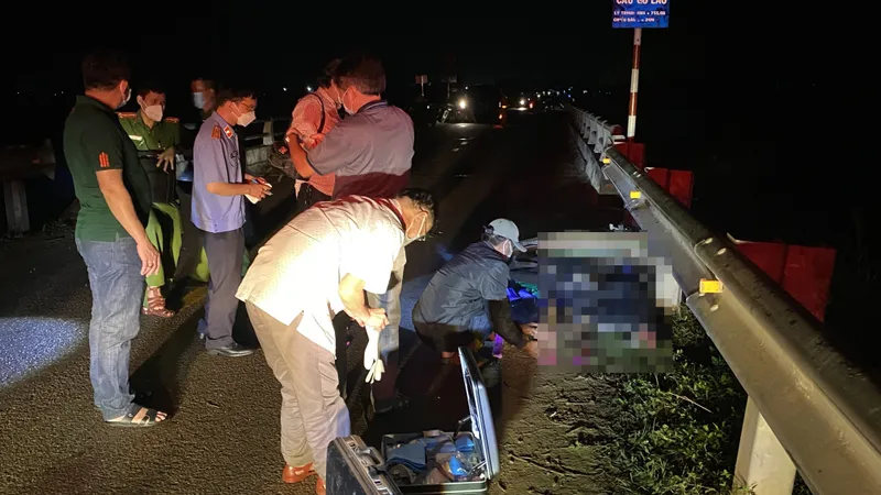 Vụ xe tải tông 2 người chết, 16 người bị thương: Có sổ tâm thần nhưng vẫn có bằng lái xe