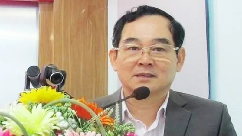 Xem xét kỷ luật nguyên Giám đốc Sở Y tế và Giám đốc CDC Quảng Ngãi