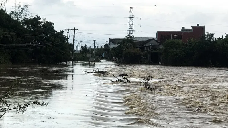 Miền Trung: Khẩn trương chủ động ứng phó với mưa lũ