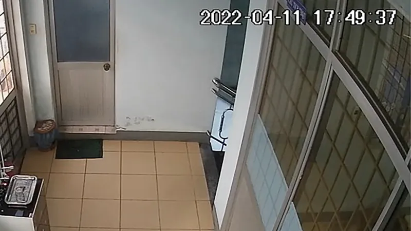 Quan hệ bất chính với nữ đồng nghiệp tại nơi làm việc, chủ tịch quỹ tín dụng bị kỷ luật