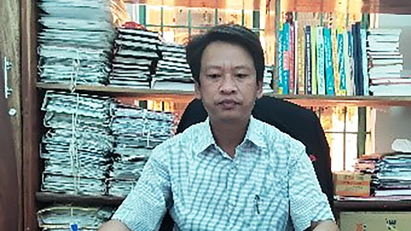 Cách chức chủ tịch xã làm giả chữ ký người dân để trục lợi