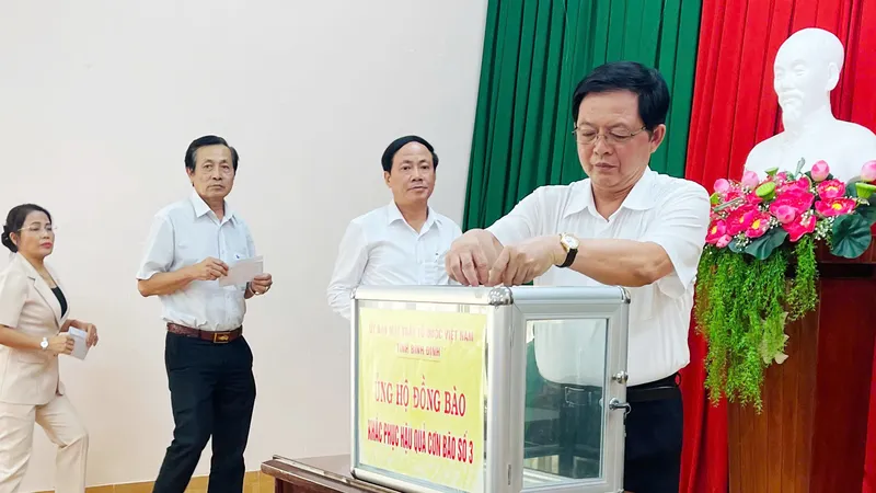Bình Định “nhường cơm sẻ áo” giúp sức đồng bào vùng bão lụt miền Bắc