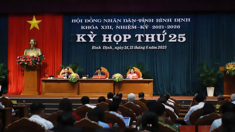 Kỳ họp lịch sử HĐND tỉnh Bình Định: Xem xét, thông qua nhiều nội dung quan trọng 