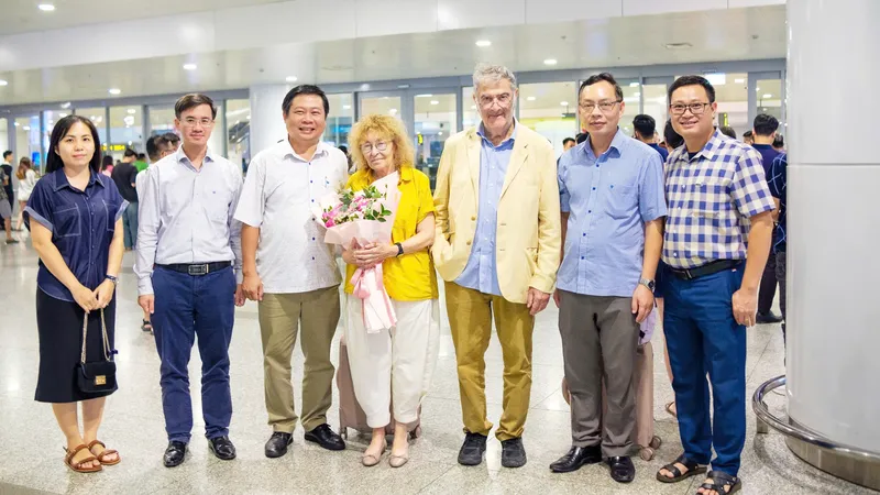 Nhà vật lý lượng tử đoạt Giải Nobel Vật lý 2012 đến Việt Nam 