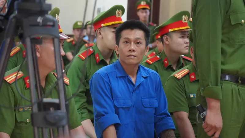 "Tài đen" cùng đồng phạm cướp ngân hàng ở Gia Lai lãnh án 56 năm tù