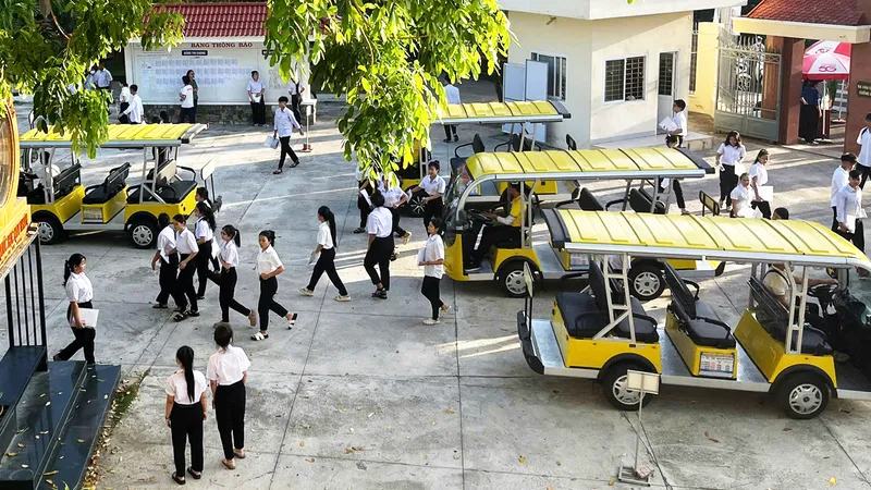 Thuê xe điện du lịch đưa đón thí sinh miền núi đến điểm thi