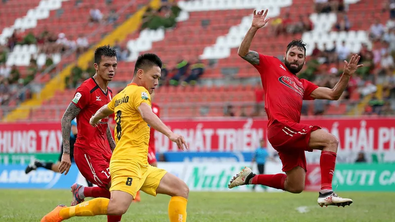 Hải Phòng - TPHCM 2-0: Miura tiếp tục thất bại rời đất Cảng