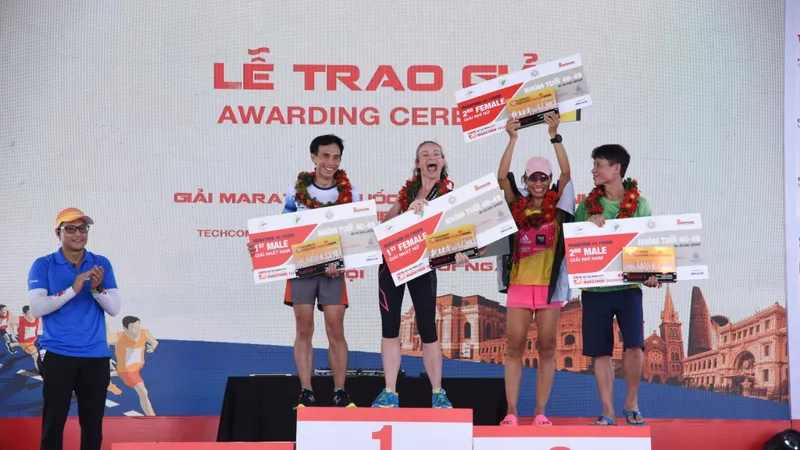 Giải Marathon Quốc tế TPHCM Techcombank 2018: Quyên góp giúp cộng đồng trên 900 triệu đồng 