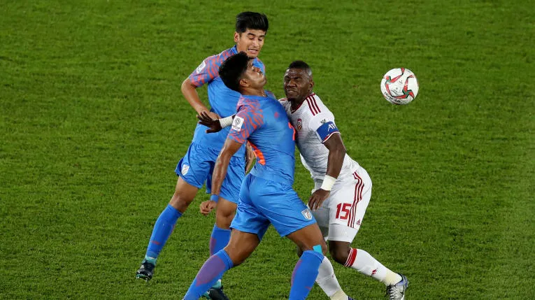 Ấn Độ - UAE 0-2: Mubarak, Mabkhout lập công, UAE rộng cửa đi tiếp
