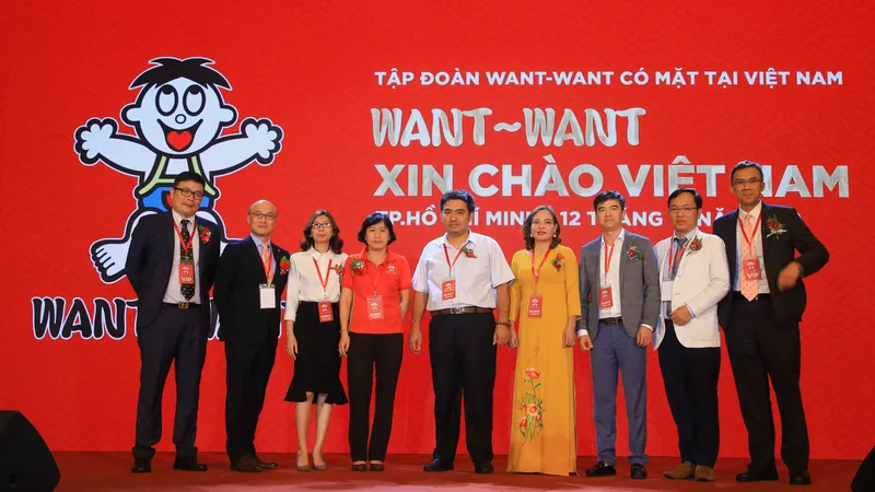 Đại diện WANT WANT cùng các nhà phân phối chiến lược
