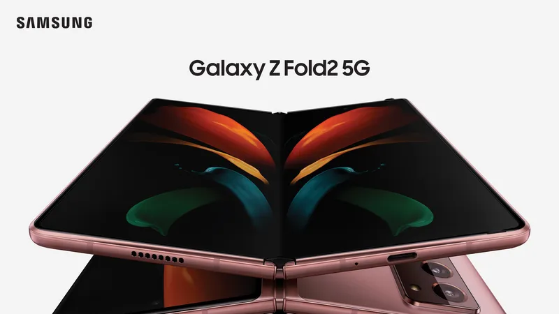 Thế giới Galaxy Z Fold2 trong bàn tay