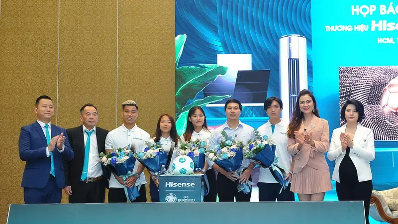 Thương hiệu Hisense trình làng tại Việt Nam - Ra mắt Quỹ Hi S hỗ trợ điều trị chấn thương của tuyển thủ bóng đá 