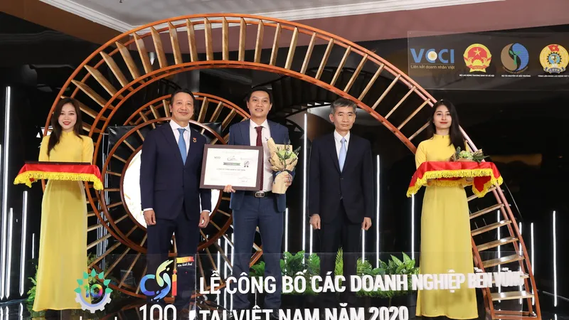 Amway Việt Nam lần thứ 5 liên tiếp vào tốp 100 Doanh nghiệp Phát triển bền vững tại Việt Nam