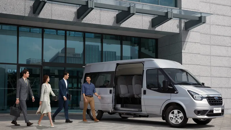Ford Transit Mới - Đối tác tin cậy trên hành trình thành công của doanh nghiệp