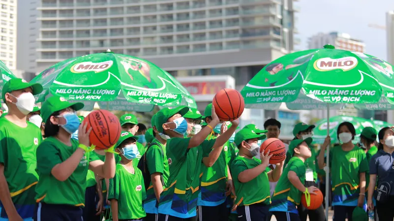 Ngày hội đi bộ MILO 2022 : Nestlé MILO “tiếp ý chí cho hành trình năng động” ở Khánh Hòa 