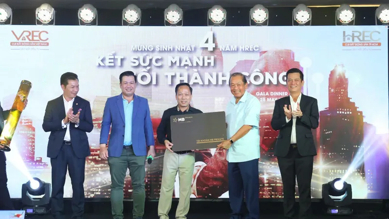 VREC và HREC kỷ niệm 4 năm thành lập: Gây quỹ xây cầu từ thiện hơn 10 tỷ đồng