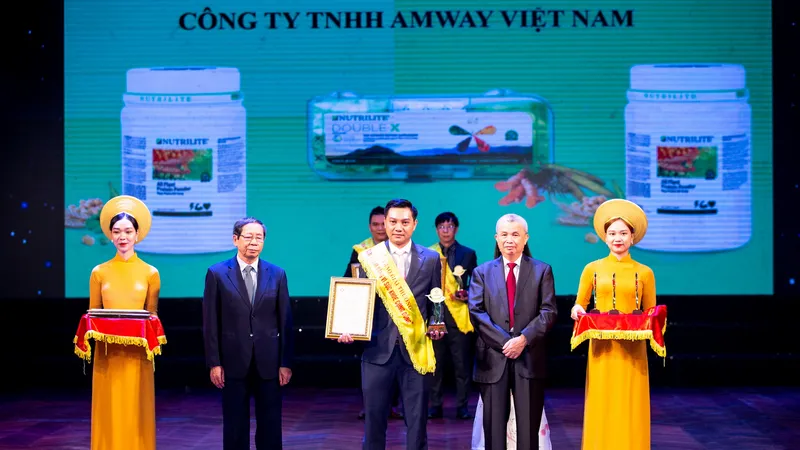 Amway Việt Nam lần thứ 10 nhận giải thưởng: Sản phẩm vàng vì sức khỏe cộng đồng