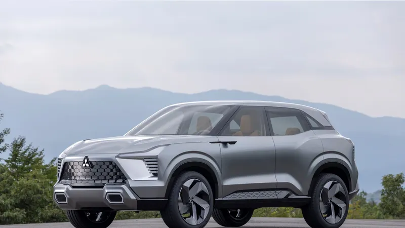 Mitsubishi Motors ra mắt toàn cầu mẫu xe XFC Concept 