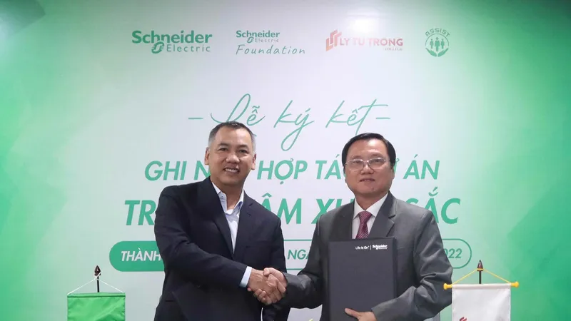 Schneider Electric Việt Nam thỏa thuận xây dựng Trung tâm Đào tạo Xuất sắc tại Trường Cao đẳng Lý Tự Trọng TPHCM