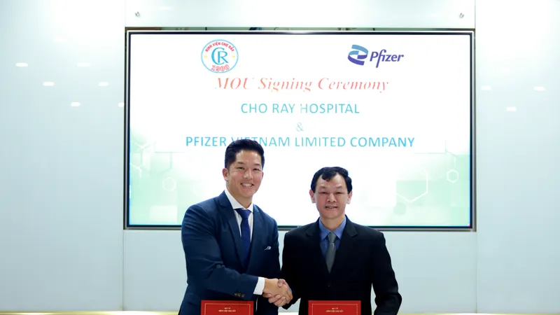 Pfizer Việt Nam và Bệnh viện Chợ Rẫy hợp tác quản lý kháng sinh