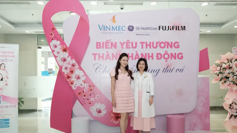 Diễn viên Hồng Diễm tham gia chương trình Biến yêu thương thành hành động, chiến thắng ung thư vú