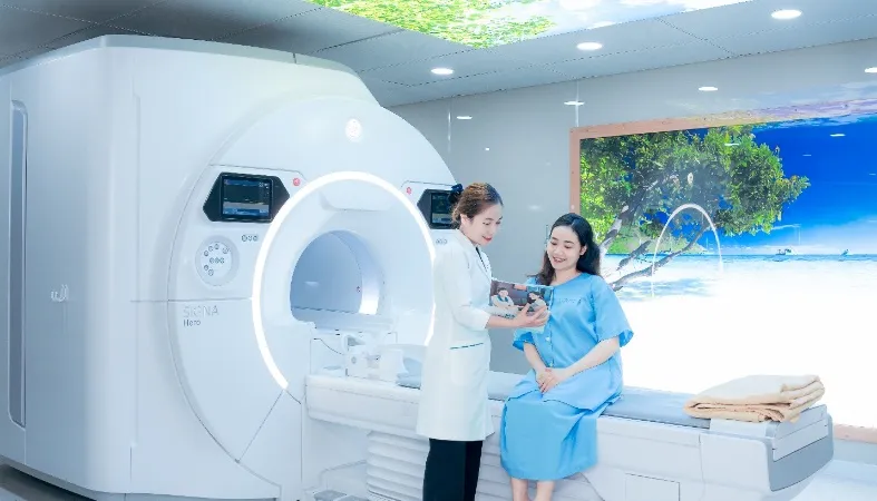 Hệ thống chụp cộng hưởng từ MRI 3.0 Tesla SIGNA Hero giúp phát hiện chính xác tổn thương cơ xương khớp