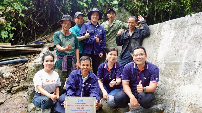 Với 3.000m ống dẫn nước mới, dự án Kéo nước về bản do Nhựa Bình Minh và SCG thực hiện đã thay đổi cuộc sống cho hơn 240 gia đình tại thôn Ga Lêê, tỉnh Quảng Nam