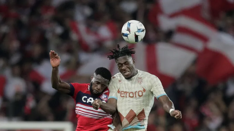 Monaco vs Lille 0-0: Mũi nhọn Ilenikhena bất lực, Jonathan David cũng tịt ngòi, hậu vệ Jordan Teze nhận thẻ đỏ 