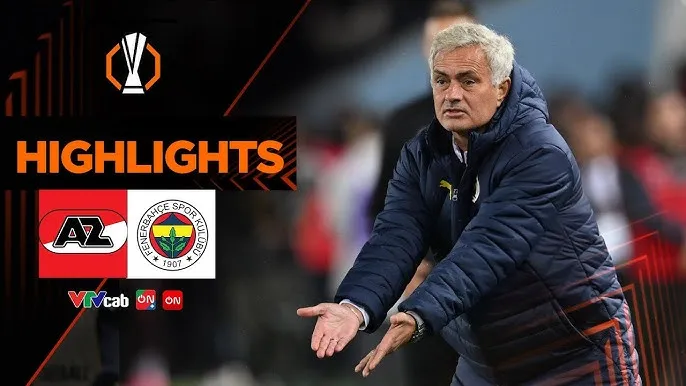 AZ Alkmaar vs Fenerbahce 3-1: Zangelo Daal khai bàn, En-Nesyri gỡ hòa nhưng Kees Smit, Denso Kasius tỏa sáng giúp HLV Mourinho thăng hoa