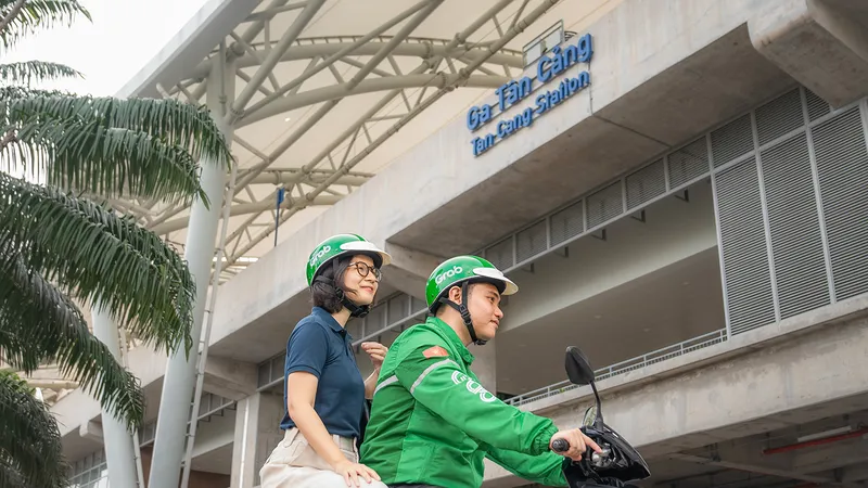 Grab tung ưu đãi, kết nối người dân với Metro số 1