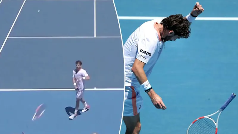 Cameron Norrie vô tình vung vợt trúng khán giả trong trận thua ở Auckland