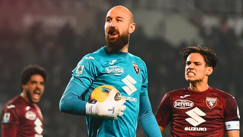 "Người nhện" Milinkovic-Savic thắng Christian Pulisic trên chấm penalty, xuất thần giúp Torino giành gọn 3 điểm trước đàn anh AC Milan