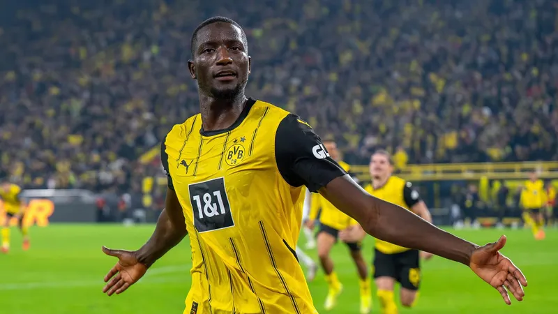 Serhou Guirassy tỏa sáng sau 20 trận, 13 bàn thắng, 1 đường kiến tạo thành bàn trong màu áo Borussia Dortmund tại Bundesliga 2024/2025