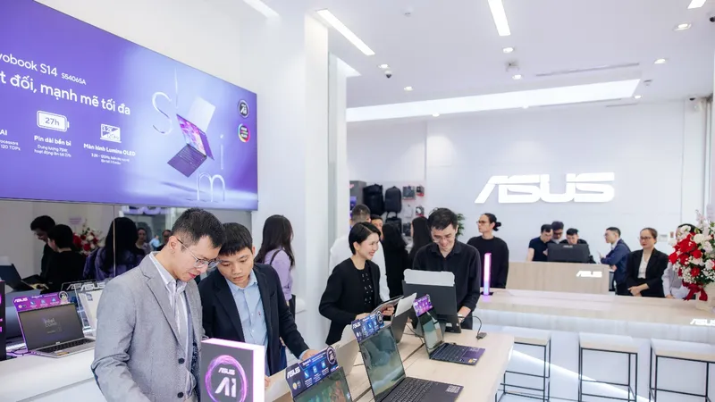Khu trải nghiệm các dòng sản phẩm Zenbook và Vivobook tại cửa hàng