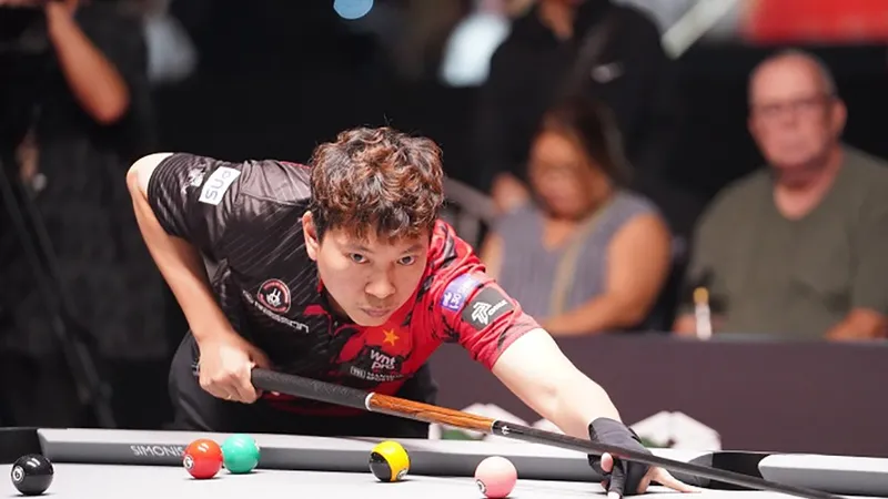 Tay cơ Dương Quốc Hoàng bất ngờ hạ nhà vô địch Van Boening, hiên ngang rời đấu trường Premier League Pool 2025 với hạng 9, làm nên lịch sử bi-a nước Việt Nam