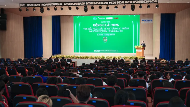 Ông Lê Kim Thành, Phó Chủ tịch chuyên trách Ủy ban An toàn giao thông Quốc gia, đánh giá cao hình thức truyền thông sáng tạo của chương trình “Uống 0 Lái”