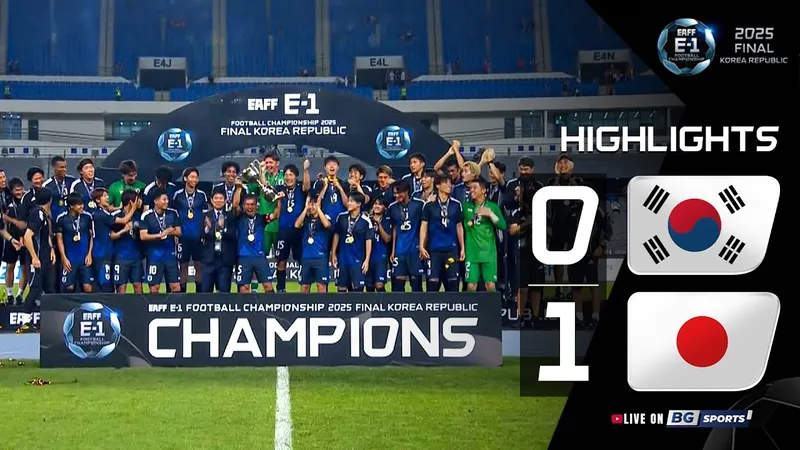 Hàn Quốc vs Nhật Bản 0-1: Soma kiến tạo, Ryo Germain sớm ghi bàn thắng, Hàn Quốc nỗ lực bất thành, nhìn Nhật Bản nâng cao chiếc cúp vô địch Đông Á lần thứ hai liên tiếp
