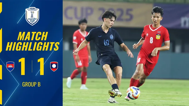 U23 Campuchia vs U23 Lào 1-1: Phousomboun chớp thời cơ, tỉa góc khai bàn điệu nghệ, Phat Sokha sút xa hạ thủ thành Kop Lokphathip chia điểm ngày xuất quân